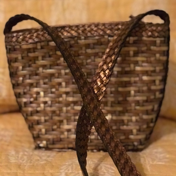 LJS COLLECTION WOVEN METALLIC PURSE - Picture 7 of 8